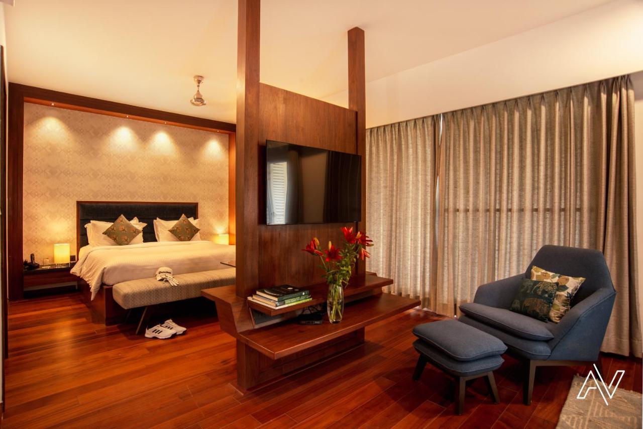 Clover Greens Golf Course And Resort Sarjāpur Exterior foto